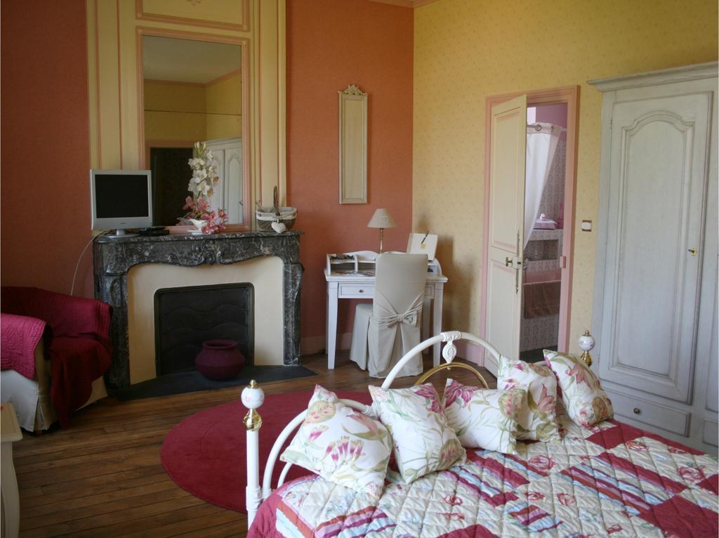 Chateau Du Clos Mortier Сен Дизие Стая снимка